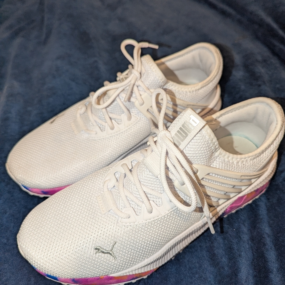 Women's Puma Tennis Shoes